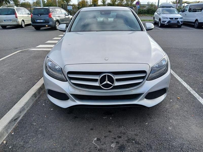 Usado 2015 Mercedes C220 Sedan | € 26.500 - Imagem 1/4