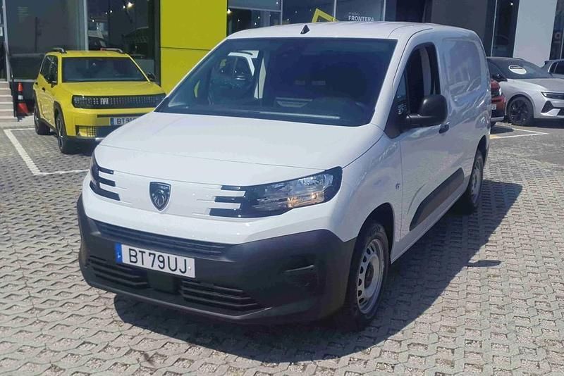 Branco Novo 2025 Peugeot Partner Van | € 24.250 (Preço elevado) - Imagem 1/4