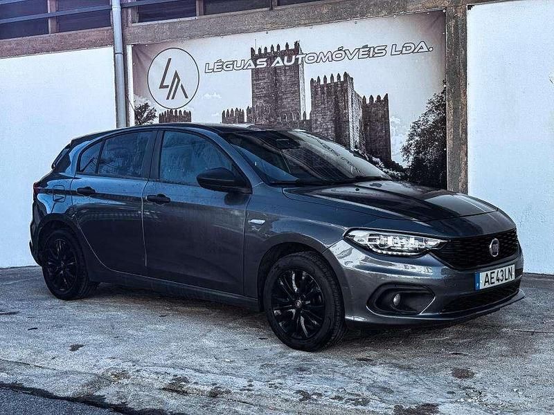Cinzento Usado 2020 Fiat Tipo | € 9.980 (Preço justo) - Imagem 1/4