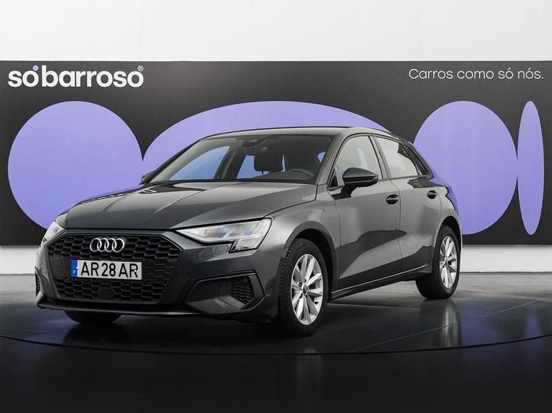 Cinzento Usado 2022 Audi A3 Sedan | € 28.990 (Preço elevado) - Imagem 1/4