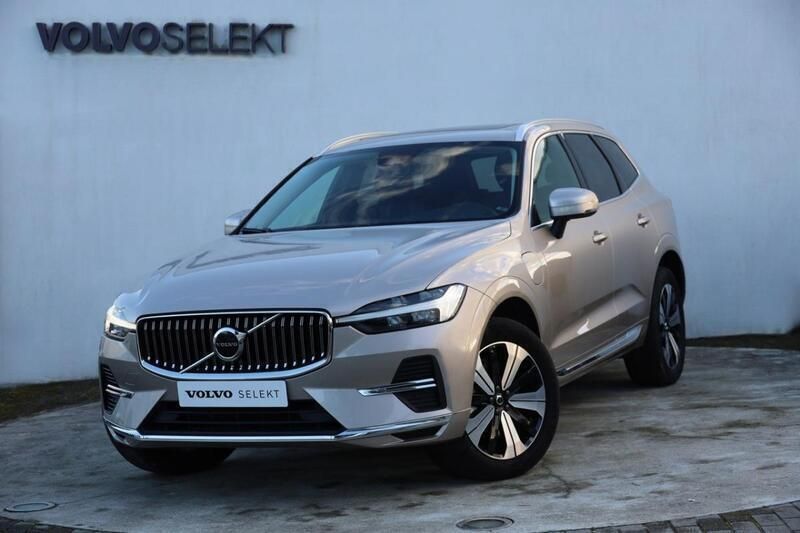 Cinzento Usado 2023 Volvo XC60 Plus SUV | € 52.300 (Preço justo) - Imagem 1/4