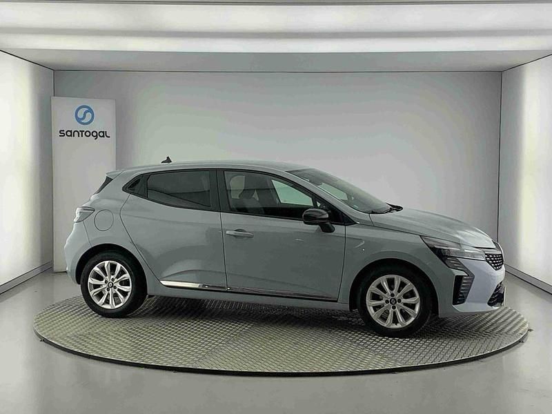 Cinzento Usado 2024 Renault Clio V Evolution | € 18.300 (Preço justo) - Imagem 1/4