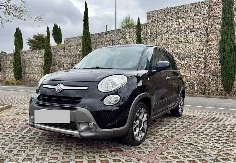Usado 2014 Fiat 500L Trekking Monovolume | € 7.200 - Imagem 1/4