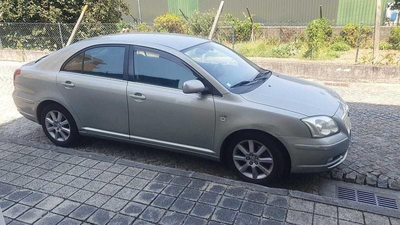 Usado 2004 Toyota Avensis Sedan | € 6.500 (Preço elevado) - Imagem 1/1