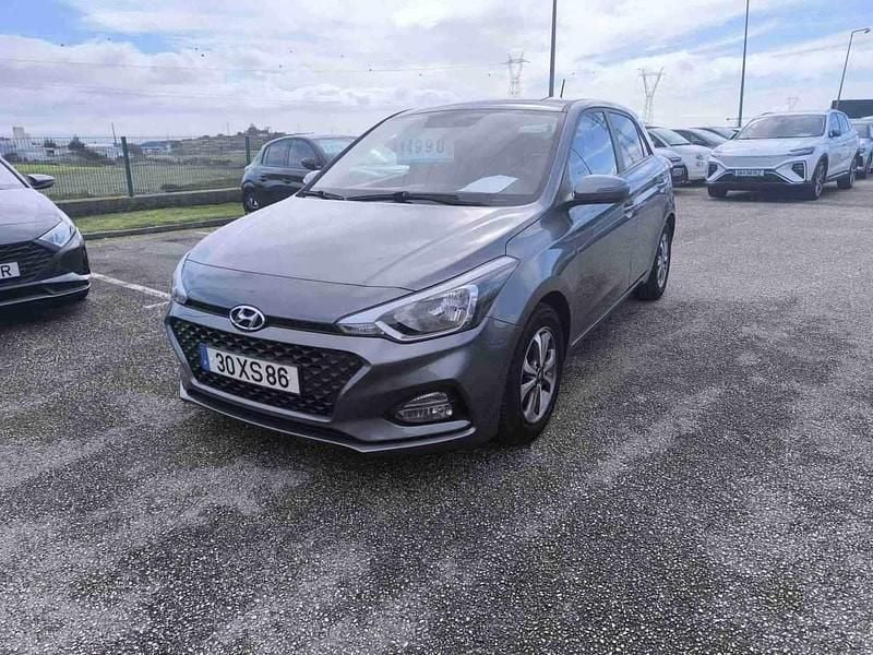 Usado Hyundai i20 Style 100 HP (73 kW) 2019 Cinzento Citadino