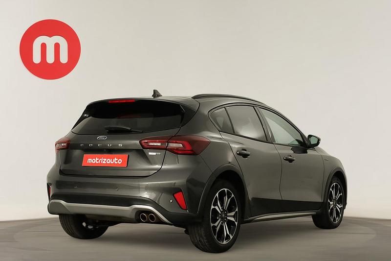 Usado Ford Focus Active X 125 HP (91 kW) 2022 Cinzento