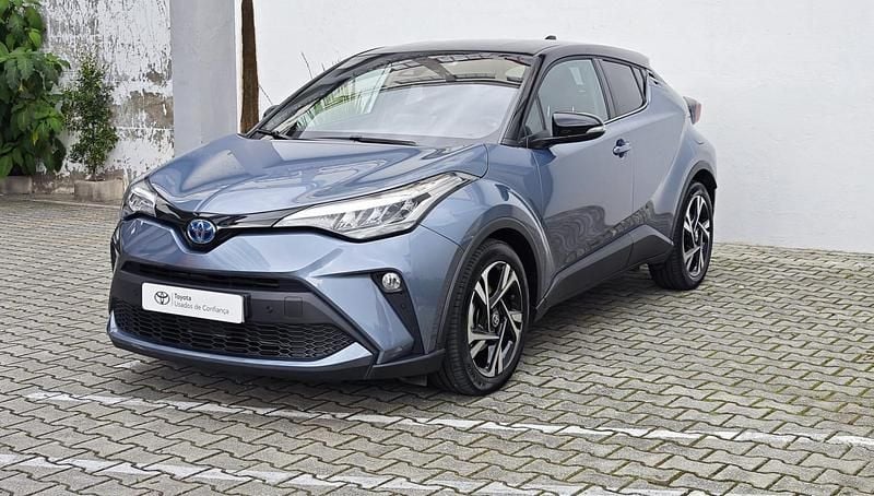 Cinza (pintura metalizada) Usado 2022 Toyota C-HR SUV | € 28.750 (Preço justo) - Imagem 1/4