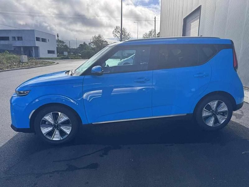 Usado Kia Soul EV 150 kW (204 HP) 2023 Azul SUV
