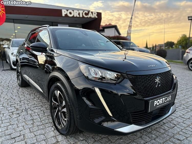 Preto Usado 2021 Peugeot e-2008 Allure SUV | € 20.999 (Preço justo) - Imagem 1/1