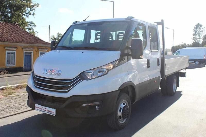 Branco Usado 2022 Iveco Daily | € 29.800 (Preço justo) - Imagem 1/4