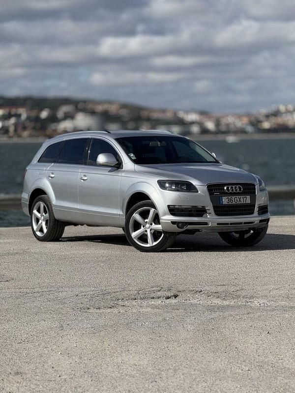 Cinza Usado 2006 Audi Q7 Performance SUV | € 13.900 - Imagem 1/4