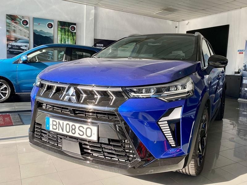 Azul Usado 2024 Mitsubishi ASX SUV | € 27.000 - Imagem 1/4
