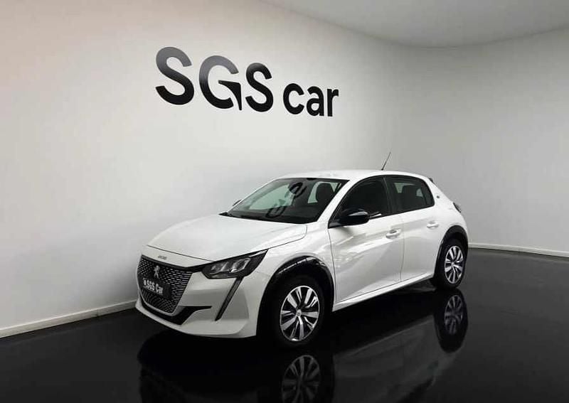 Branco Usado 2023 Peugeot e-208 Allure Citadino | € 19.800 (Preço justo) - Imagem 1/4