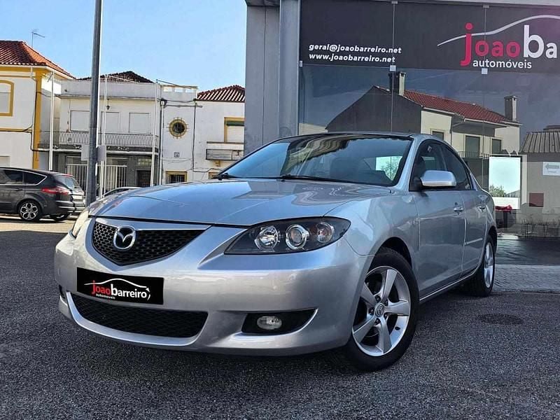 Cinzento Usado 2005 Mazda 3 | € 5.900 (Caro) - Imagem 1/4