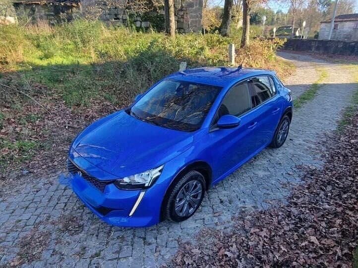 Usado 2020 Peugeot e-208 Allure Citadino | € 15.000 (Bom preço) - Imagem 1/4