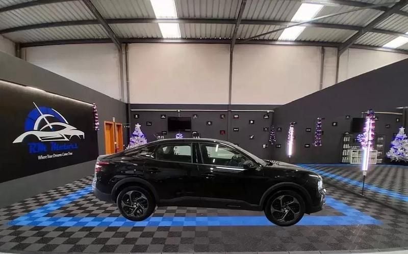 Usado Citroën C4 X Feel 131 HP (96 kW) 2023 Preto SUV