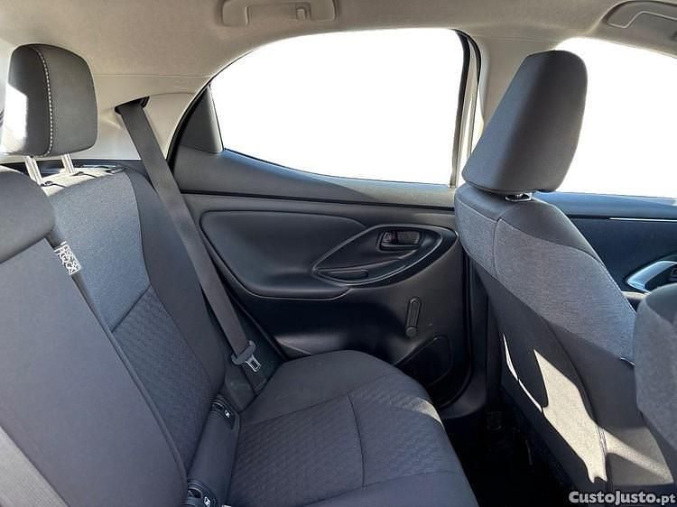 Preto Usado 2023 Toyota Yaris Comfort | € 18.250 (Preço justo) - Imagem 1/1