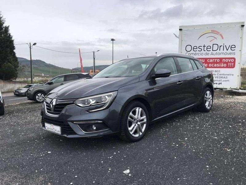 Cinzento Usado 2020 Renault Mégane IV Carrinha | € 15.490 (Preço justo) - Imagem 1/4