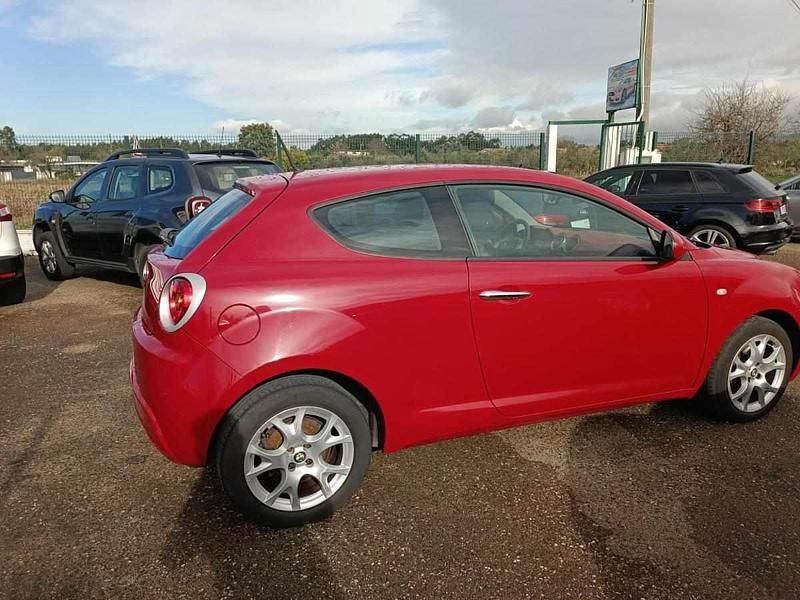 Usado Alfa Romeo MiTo 90 HP (66 kW) 2018 Vermelho Citadino