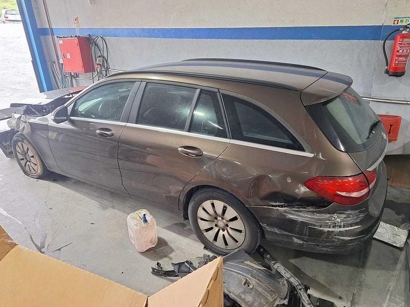 Usado Mercedes C180 2015 Sedan