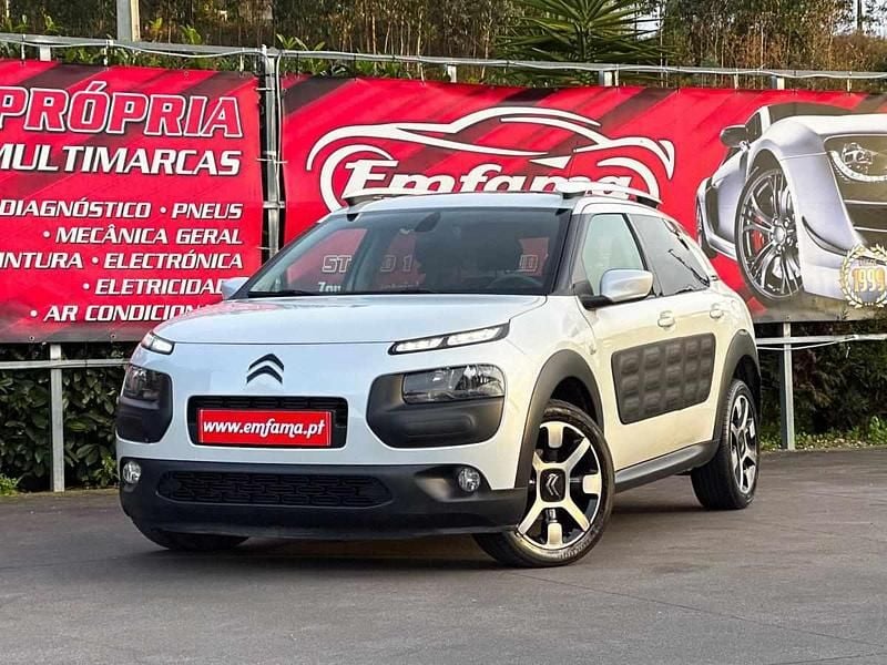 Branco Usado 2016 Citroën C4 Cactus Citadino | € 11.950 (Preço justo) - Imagem 1/4