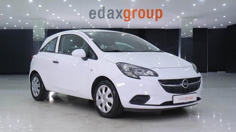 Branco Usado 2018 Opel Corsavan Citadino | € 7.490 (Preço justo) - Imagem 1/4