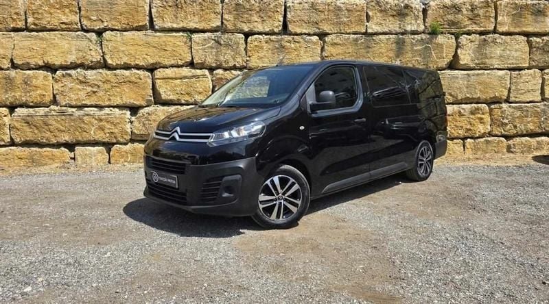 Preto Usado 2019 Citroën Jumpy Monovolume | € 29.950 - Imagem 1/4