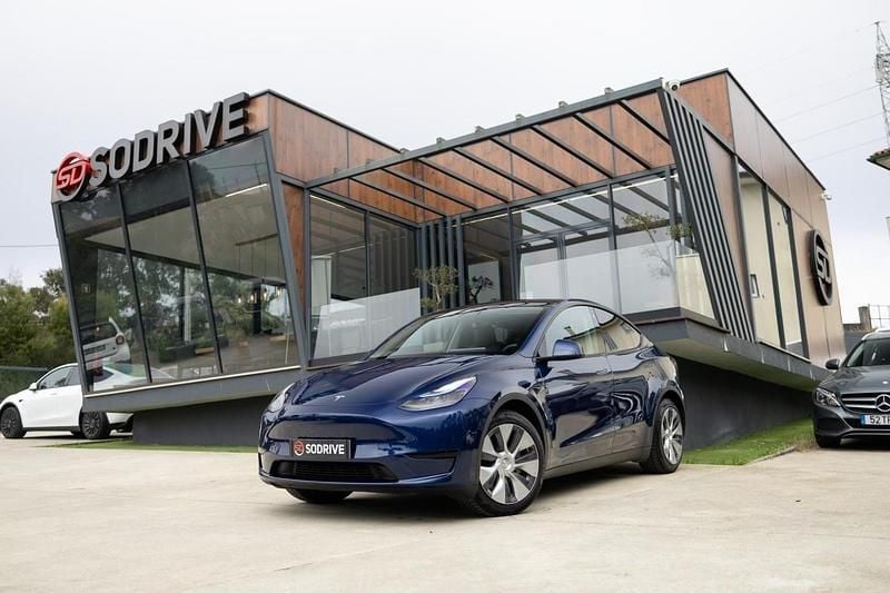 Usado Tesla Model Y 175 kW (238 HP) 2020 Azul SUV