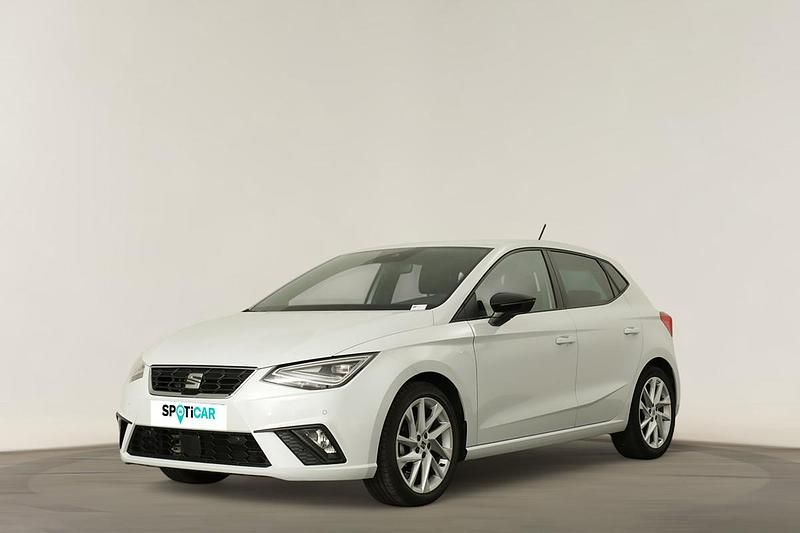 Usado Seat Ibiza FR 95 HP (69 kW) 2024 Branco Citadino