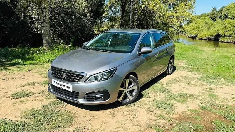 Antracite Usado 2020 Peugeot 308 Carrinha | € 15.900 (Caro) - Imagem 1/4