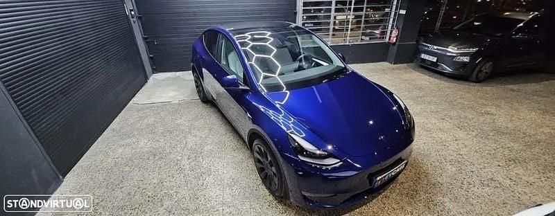 Azul Usado 2022 Tesla Model Y SUV | € 36.600 - Imagem 1/4