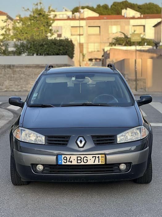 Usado 2006 Renault Mégane II Sedan | € 2.000 (Super Preço) - Imagem 1/4