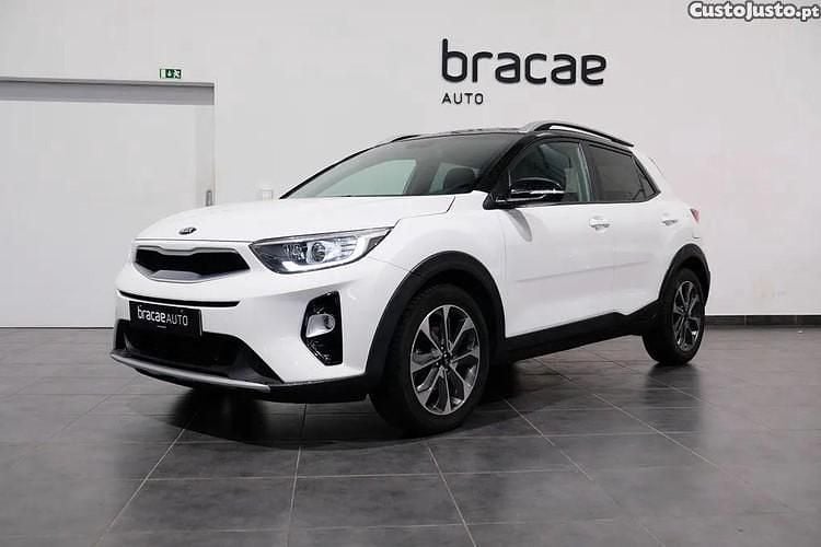 Branco Usado 2019 Kia Stonic EX SUV | € 14.900 (Preço justo) - Imagem 1/1
