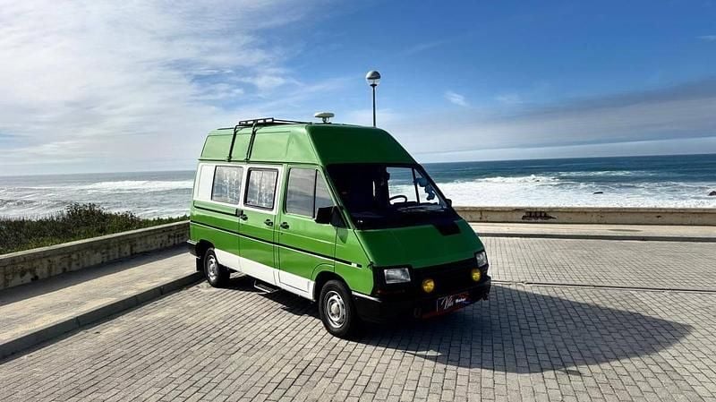Verde Usado 1992 Renault Trafic Van | € 5.900 - Imagem 1/4