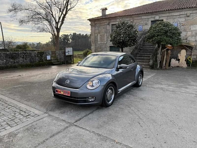 Usado VW Beetle 75 HP (55 kW) 2015 Cinzento Citadino