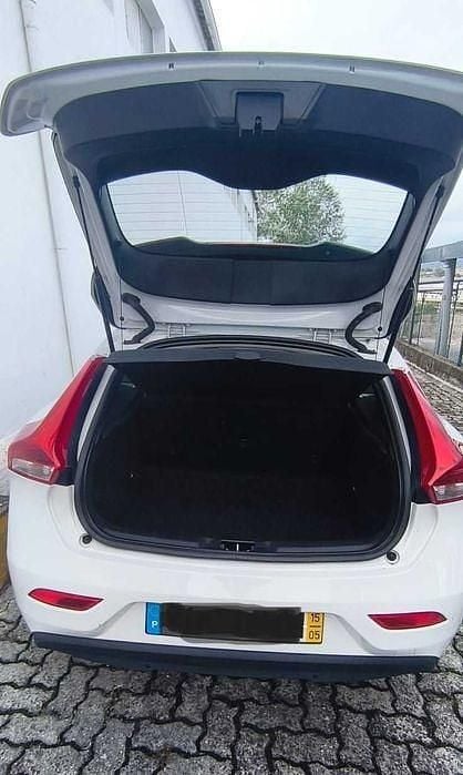 Usado 2015 Volvo V40 Sedan | € 10.500 (Bom preço) - Imagem 1/4