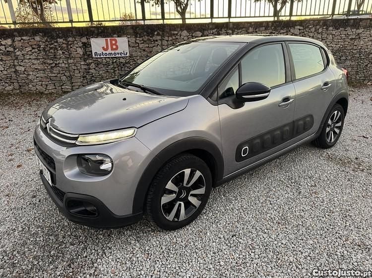 Cinza Usado 2019 Citroën C3 PureTech | € 12.650 (Preço elevado) - Imagem 1/1