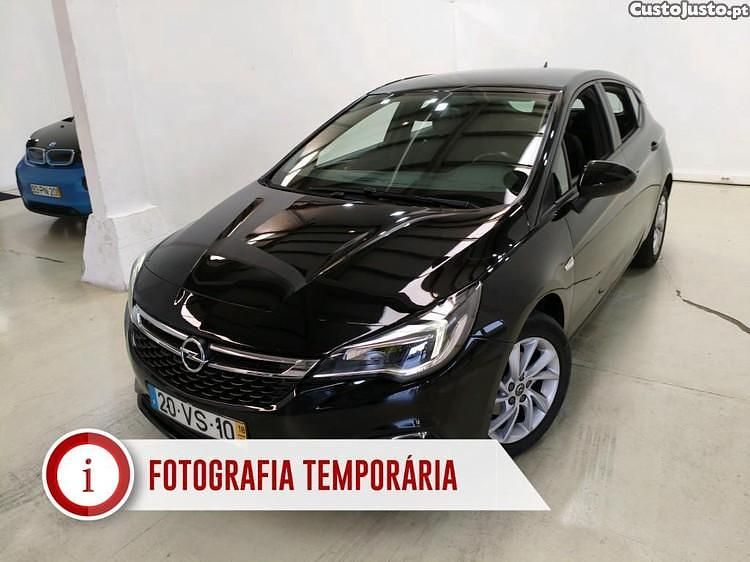 Preto Usado 2018 Opel Astra Business Edition Citadino | € 13.990 (Preço justo) - Imagem 1/1