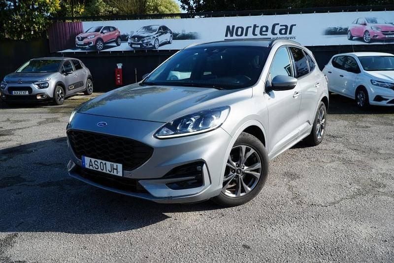 Usado Ford Kuga ST-Line 150 HP (110 kW) 2022 Cinza SUV