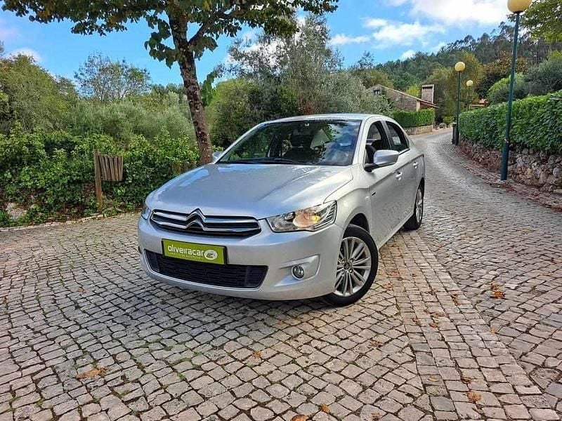 Cinzento Usado 2014 Citroën C-Elysee I Sedan | € 6.250 (Preço elevado) - Imagem 1/4