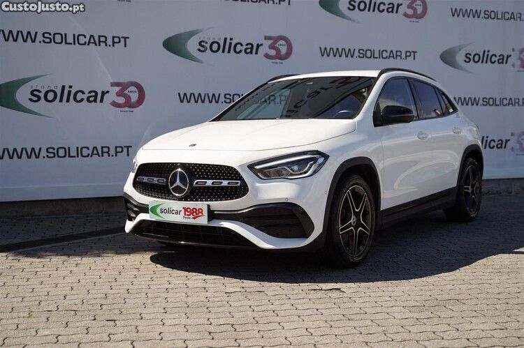 Branco Usado 2022 Mercedes GLA180 AMG line SUV | € 44.500 (Preço justo) - Imagem 1/1