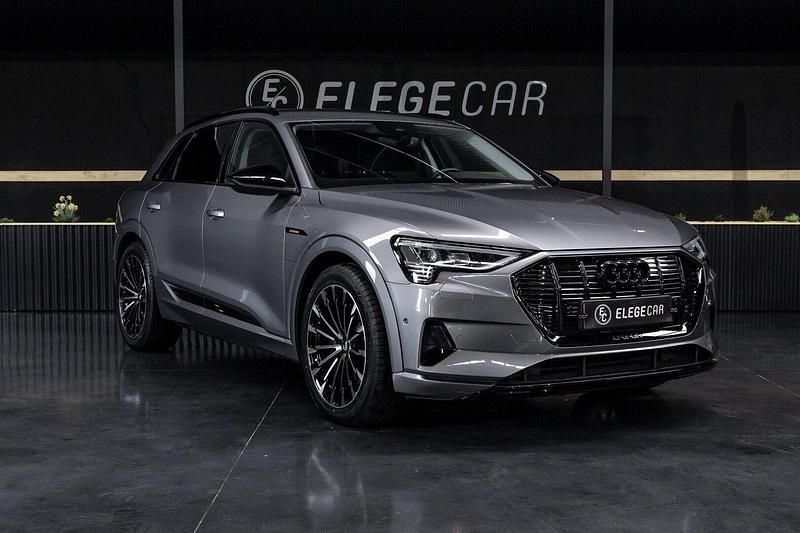 Usado Audi e-tron Advanced 300 kW (408 HP) 2020 Cinza SUV