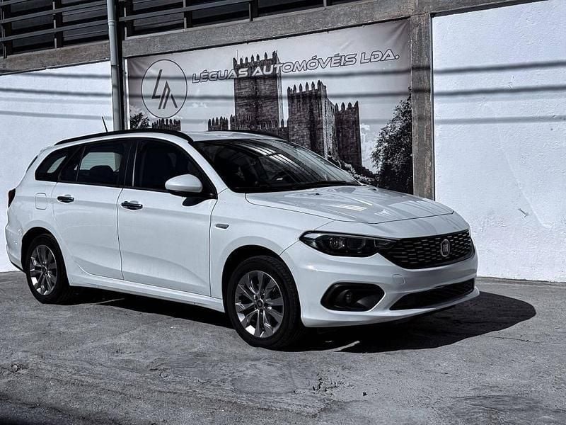 Branco Usado 2020 Fiat Tipo Wagon Carrinha | € 10.750 (Preço justo) - Imagem 1/4