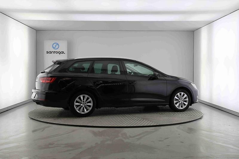 Usado Seat Leon ST Ecomotive 115 HP (84 kW) 2017 Preto Carrinha