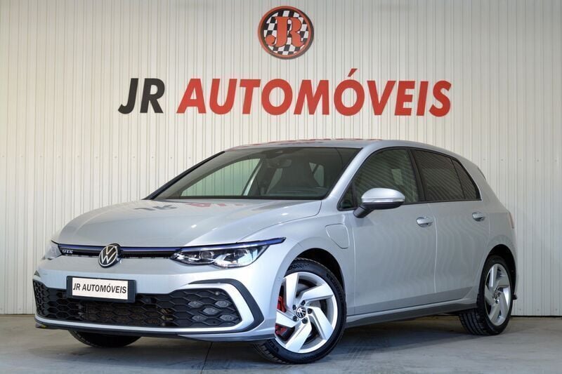 Cinza Usado 2021 VW Golf VIII GTE | € 22.450 (Bom preço) - Imagem 1/4