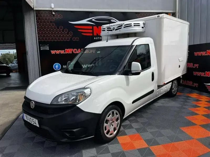 Branco Usado 2018 Fiat Doblò Monovolume | € 14.555 (Preço justo) - Imagem 1/4