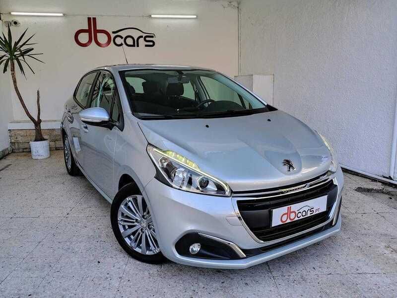 Cinza Usado 2015 Peugeot 208 Active Citadino | € 11.250 (Preço justo) - Imagem 1/4