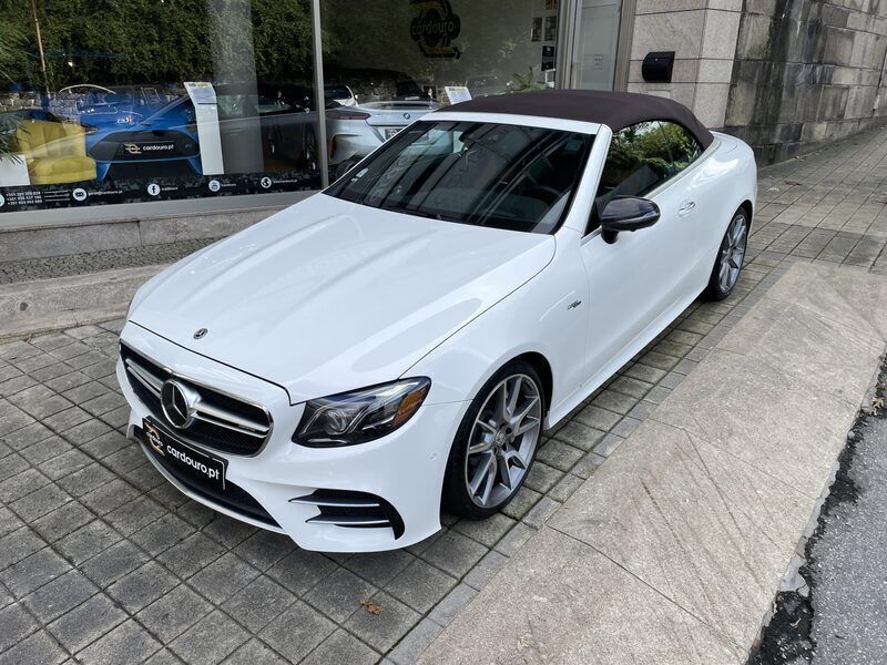 Usado Mercedes E53 AMG AMG 435 HP (319 kW) 2020 Branco camel Cabrios