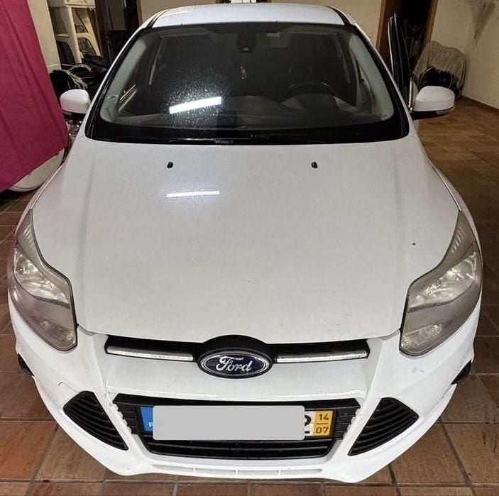 Usado Ford Focus 125 HP (91 kW) 2014 Sedan