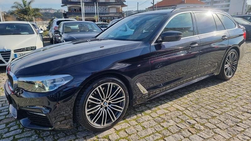 Azul Usado 2018 BMW 530 Carrinha | € 36.500 (Preço justo) - Imagem 1/4